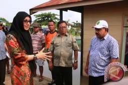 Rita Sumbang Rp100 Juta Untuk Korban Banjir