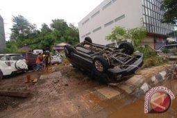 Banjir di Manado hancurkan infrastruktur Rp91,3 miliar
