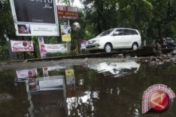 Sulitnya partai dan caleg untuk tertib berkampanye