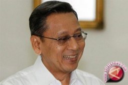 Wapres Boediono Pantau Lokasi Banjir Manado
