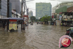 Banjir kembali landa sejumlah sudut Jakarta dan sekitarnya
