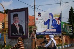 APK CALEG JADI MASALAH RUANG PUBLIK