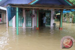 BARABAI DI LANDA BANJIR