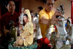 Mandikan Patung Dewa