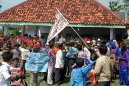 Warga Tolak Plt Kades