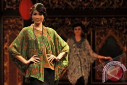 Batik Motif Budaya China-Indonesia