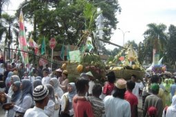 Kreasi "dongdang" warnai Maulid Nabi di Bogor