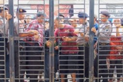 Dobrak Pagar Koperasi