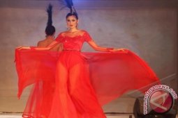 Busana Glamor-Seksi  Trend 2014