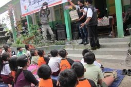 Hibur Anak-Anak