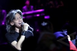 Fariz RM Pentas Bersama Musisi Legendaris Dari  4 Dekade