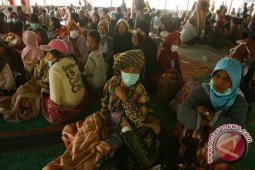 Pengungsi Sinabung Masih 18 Ribu Orang