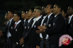 Arema hempaskan Persijap 4-1
