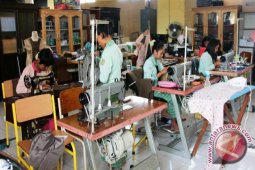 Siswa SMK 4 Penajam Terhambat Ruang Kelas