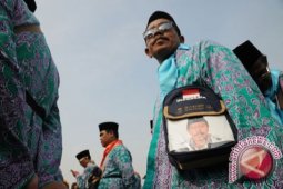 Jemaah haji diimbau tidak berfoto dengan unta
