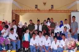 Beri Tunjangan Khusus Guru SLB