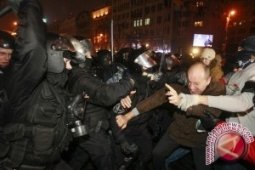 Ukraina Semakin Gawat, 60 Demonstran Tewas