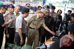 LIHAT PERALATAN