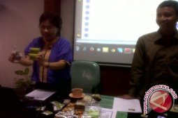 IPB inovasi kayu putih menjadi permen anti-sariawan