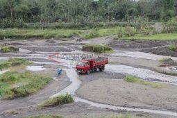 Sabo Dam Lahar Kelud di Blitar Runtuh Total