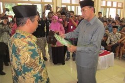 Menag Sumbang Korban Kelud