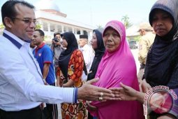 Wali Kota Lhokseumawe Bantu Korban Kebakaran
