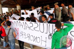 KPK Didesak Usut Korupsi di Pemkot Subussalam