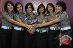Presiden: tambah personel polisi wanita