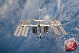 Cekcok di Ukraina, akur di langit