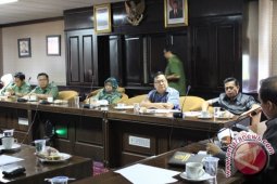 Perhatikan Daerah Perbatasan