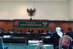 MKH Pecat Hakim ADHOC Tipikor Ramlan Comel
