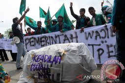 MahasiswaTuntut Polisi Usut Kekerasan Pemilu