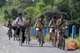 Polda Babel Tanamkan Budaya Bersepeda Ke Sekolah
