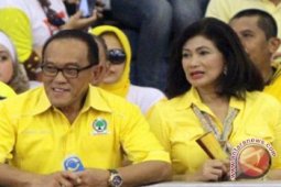 Aburizal Minta Menkumham Tunduk Pada UU Parpol