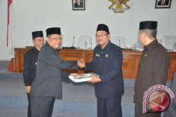 Bupati: Kinerja Penyelenggara Pemerintah 2013 Meningkat