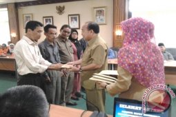 DANA BANTUAN UN