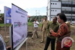 Bappenas Tinjau Lokasi Pembangunan RSUP di Ambon