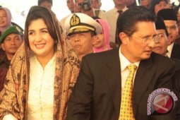 Fadel Muhammad dan Istrinya Unggul di Kota Barat