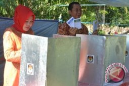 Gubernur dan Wagub Bengkulu gunakan hak pilih