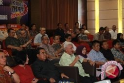 Video Conference  Setiap Tiga Bulan