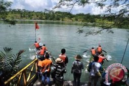 Menyulap "kubangan" Tambang Jadi Kolam Budidaya Ikan