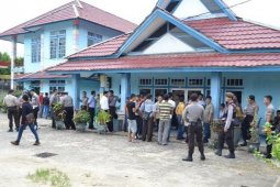 Tolak Hasil Pleno PPK, Loyalis Caleg Tuntut Hitung Ulang