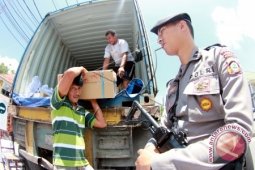 Naskah UN SMP Diserahterimakan