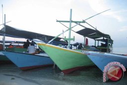 DKP Babel Salurkan 13 Unit Kapal