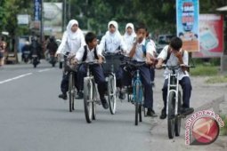 Bupati: "Bike to School" Ajarkan Siswa Hidup Sehat