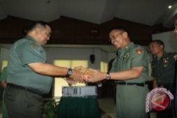 Peluncuran Buku &acirc;&euro;&oelig;Harmonis dalam Demokrasi&acirc;&euro;