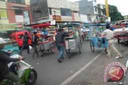 Pemkab Tanah Laut Tata Pkl Pasar Tapandang