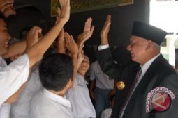 Lakukan Terobosan untuk Berantas Buta Aksara