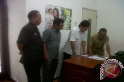 Hari pertama menjabat Bima keliling Balai Kota