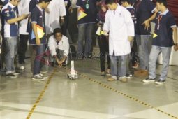 Lomba Mobil Kimia